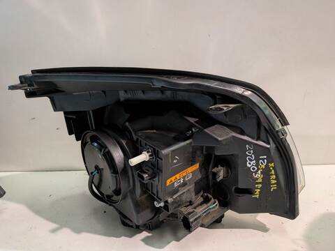 Foto 2ª: Faro Izquierdo Nissan X-Trail YD22 T30) (2005)