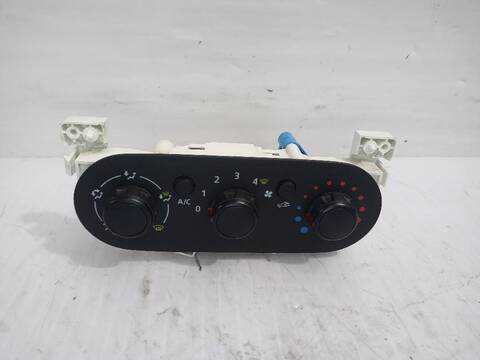 Foto 3ª: Mando Calefacción A. A. Renault Trafic L1H1 2 7T 95CV [R9M413] (2014)