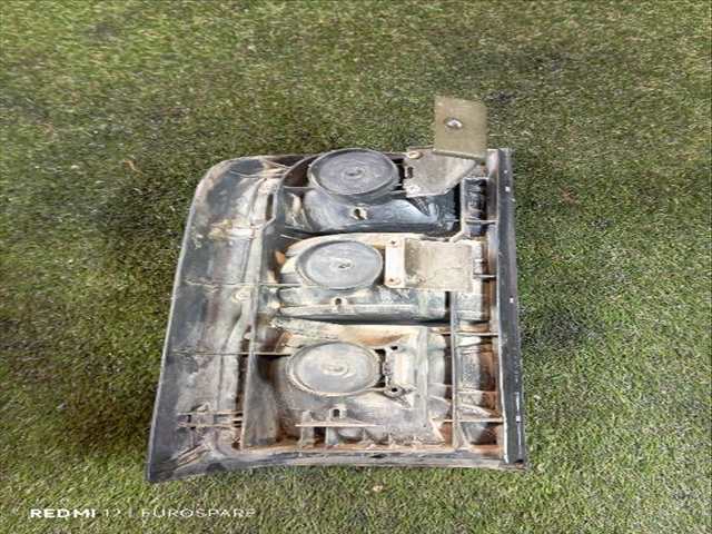 Foto 4ª: Piloto Trasero Derecho Nissan Patrol 2.8 TD Y61 TD6 [RD28ETI] (1999)