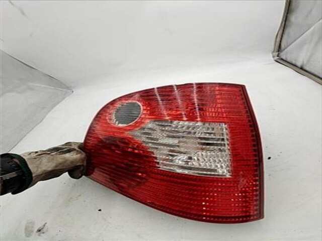 Foto 3ª: Piloto Trasero Derecho Volkswagen Polo 1.4 MATCH [1.4 LTR. - 55 KW 16V] [BBY]