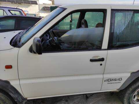 Puerta Delantera Izquierda Nissan Terrano TD27TI