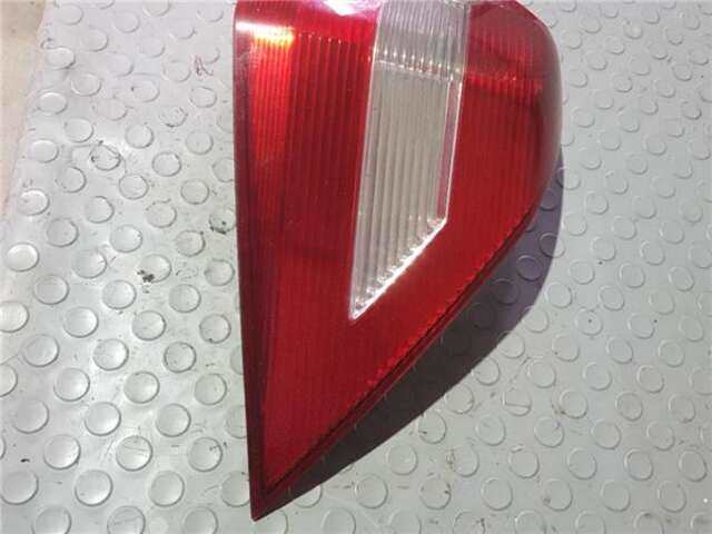 Foto 3ª: Piloto Trasero Derecho Renault Megane 1.9 CONFORT AUTHENTIQUE [1.9 LTR. - 88 KW DCI DIESEL] II BERLINA 5P (10.2002-_) [F9Q B8]