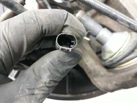 Foto 3ª: Mangueta Trasera Izquierda Mercedes Clase ML 320 3.0 CDI 224CV 7V [642940] (2005)