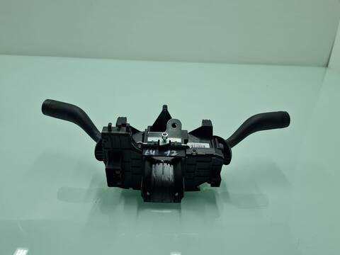 Foto 4ª: Mando Multifuncion Volkswagen Touareg V6 TDI 239CV 176KW [CAS] (2008)