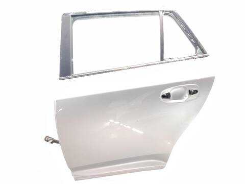 Puerta Trasera Izquierda Toyota Avensis 2.0 D-4D ADT270_)