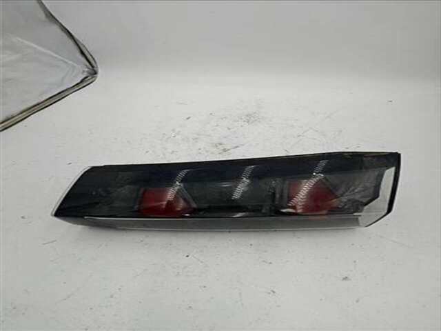 Piloto Portón Derecho Peugeot 2008 1.5 ALLURE [1.5 LTR. - 81 KW BLUE-HDI FAP]