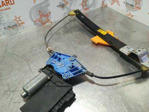 Foto 4ª: Elevalunas Manual Trasero Derecho Audi A4 2.5 TDI QUATTRO 132KW) AVANT 180CV [BAU] (2004)