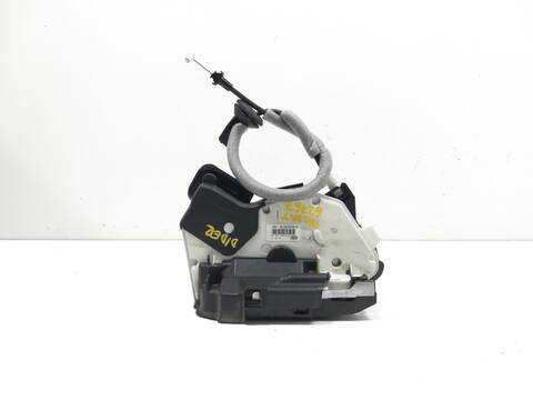 Cerradura Puerta Delantera Derecha Volkswagen Passat CUA