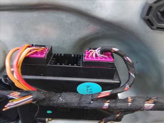 Foto 2ª: Elevalunas Eléctrico Delantero Izquierdo Volkswagen Polo 0.1 5 PUERTAS (2004)