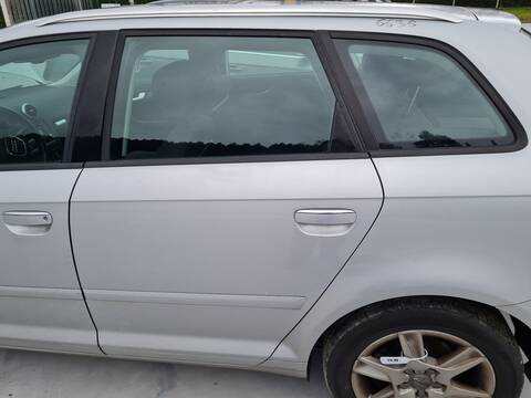 Puerta Trasera Izquierda Audi A3 1.6 TDI ATTRACTION 105CV 77KW