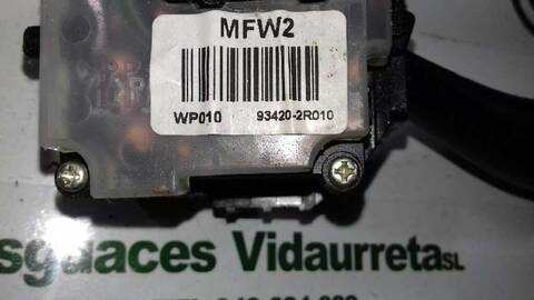 Foto 3ª: Mando Multifuncion Hyundai i30 CLASSIC GL 109CV 80KW [G4FA] (2009)