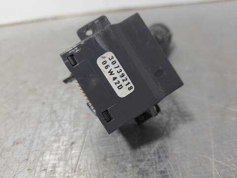 Foto 4ª: Mando Multifuncion Volvo XC 70 2.4 DIESEL CAT 185CV 136KW [B5244T] (2007)