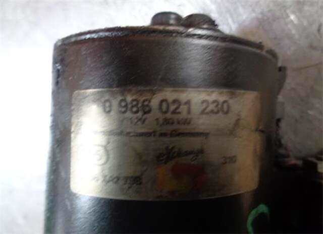 Foto 3ª: Motor de Arranque Bmw Serie 3 315 3.0 330D [3.0 LTR. - 170 KW TURBODIESEL CAT] [M57 306 D3]