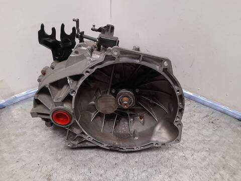Caja Cambios Ford Focus AMBIENTE D) BERLINA 115CV 85KW