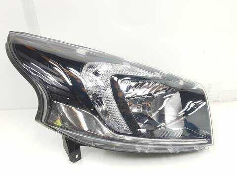 Faro Derecho Renault Trafic L1H1 27T