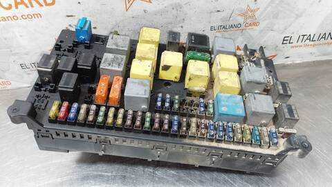 Caja Reles Fusibles Mercedes Clase ML 270 CDI 163.113) W163)
