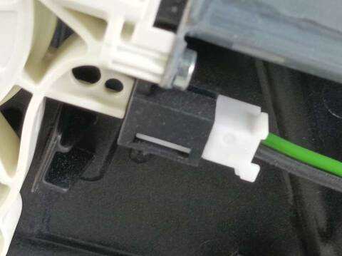 Foto 3ª: Elevalunas Manual Trasero Izquierdo Mercedes Clase C 160 CLA 200 D COUPE 150CV 110KW [654920] (2020)