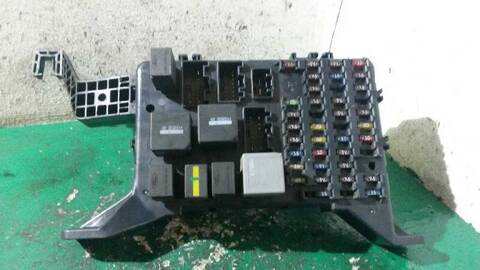 Caja Reles Fusibles Ford Mondeo 2.0 TDCI CAT BERLINA 130CV 96KW