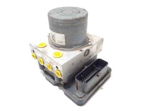 Foto 2ª: Abs Mercedes Sprinter 211/214 CDI FWD L1 910.621) 143CV 105KW FURGON [651958] (2021)