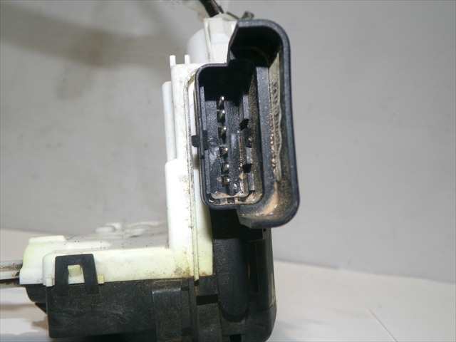 Foto 4ª: Cerradura Puerta Delantera Derecha Peugeot 5008 2.0 HDI 2009-2013 [RH02] (2012)