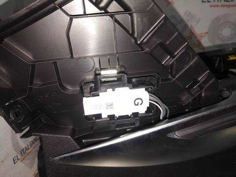 Foto 2ª: Consola Central Renault Megane ZEN BERLINA 110CV 81KW IV BERLINA 5P [K9K G6] (2017)