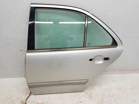 Puerta Trasera Izquierda Mercedes Clase E 180 300 TD 210.225) FAMILIAR