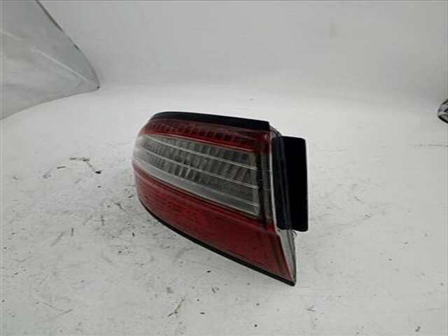 Piloto Trasero Izquierdo Nissan Almera 1.6 SLX [1.6 LTR. - 73 KW 16V CAT]