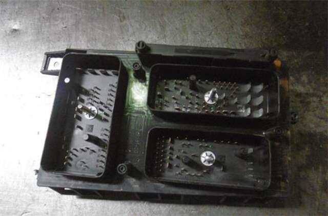 Foto 2ª: Caja Reles Fusibles Opel Astra 1.7 CDTI [Z 17 DTH]