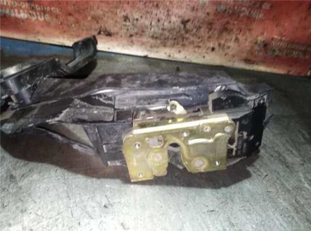 Foto 3ª: Cerradura Puerta Delantera Derecha Ford Focus 1.8 TDCI [FFDA]