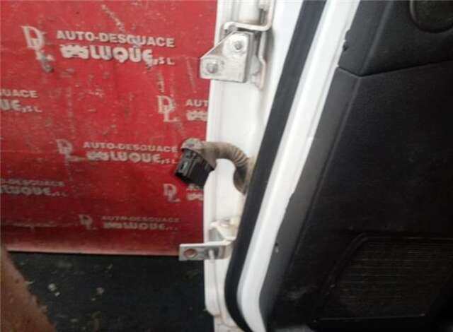 Foto 3ª: Puerta Trasera Derecha Ford Mondeo 2.0 TDCI [UFBA]