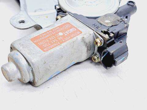 Foto 3ª: Elevalunas Eléctrico Delantero Derecho Daewoo Kalos 1.4 SPORT 94CV 69KW [F14D3] (2004)