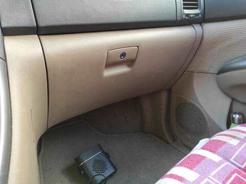Guantera Kia Carnival J3