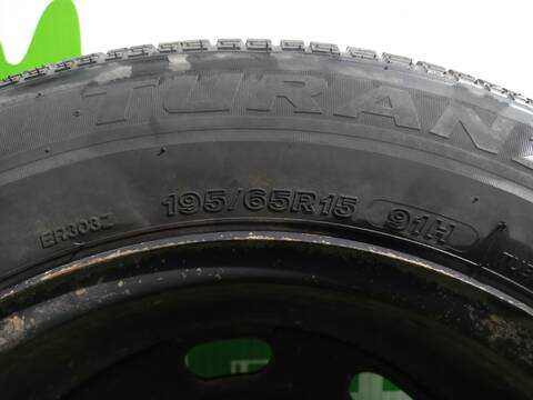 Foto 3ª: Rueda Peugeot 307 1.6 16V HDI BERLINA 90CV 66KW [9HVDV6ATED4] (2005)