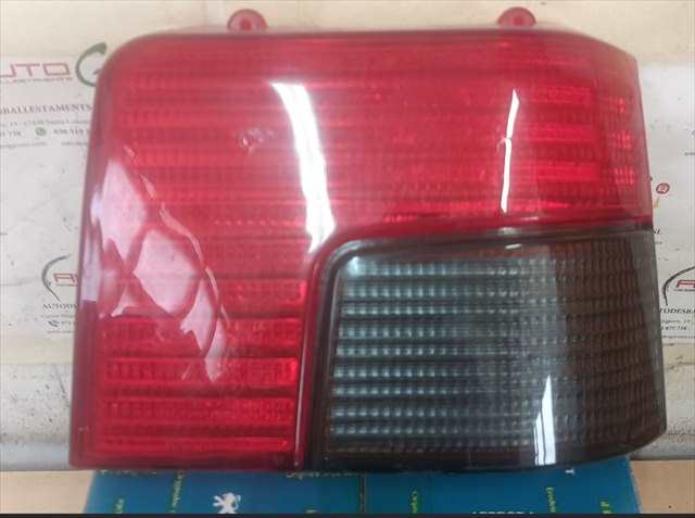 Piloto Trasero Derecho Peugeot 205 .