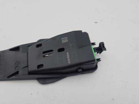 Foto 3ª: Centralita Motor ECU Volvo XC 60 KINETIC 2WD 150CV 110KW [D4204T4] (2017)