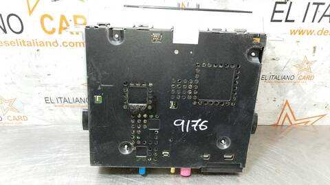 Foto 2ª: Sistema Audio Radio CD Bmw Serie 5 518 520 D 184CV 135KW [N47D20C] (2015)