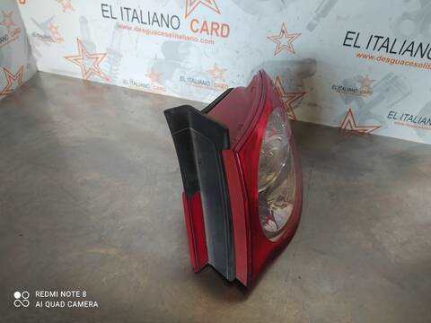 Foto 2ª: Piloto Trasero Derecho Volkswagen Passat TRENDLINE BERLINA 140CV 103KW [BKP] (2007)