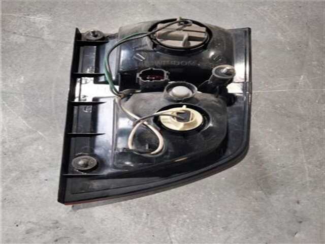 Foto 2ª: Piloto Trasero Derecho Ssangyong Kyron 2.0 200 XDI LIMITED 4WD [2.0 LTR. - 104 KW TD-KAT] [D20DT]