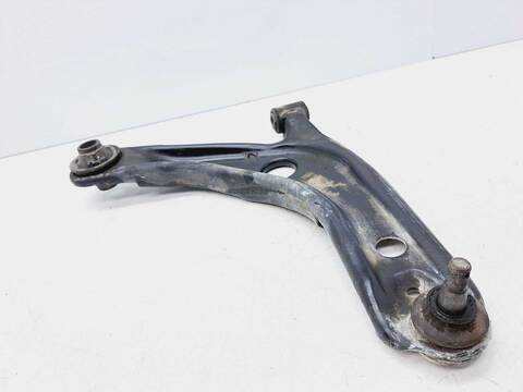 Foto 4ª: Brazo Suspension Delantero Derecho Toyota Yaris 1.4 TD CAT 90CV 66KW [1ND] (2009)
