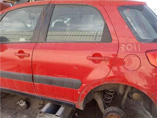 Puerta Trasera Izquierda Suzuki SX4 1.6 GL [1.6 LTR. - 66 KW DDIS TURBODIESEL]