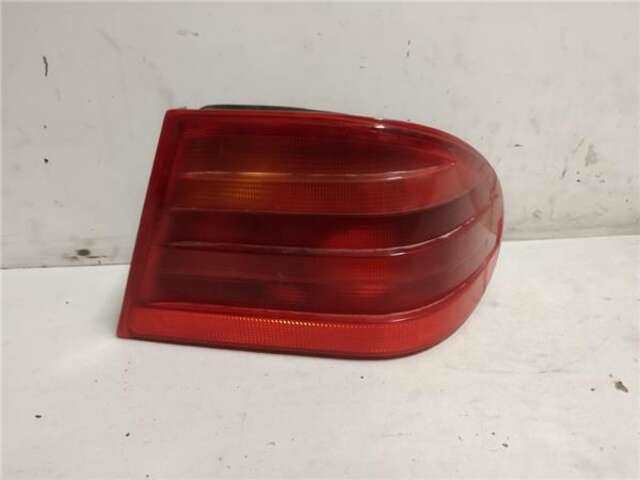 Piloto Trasero Derecho Mercedes Clase E 180 E 220 D (210.004)