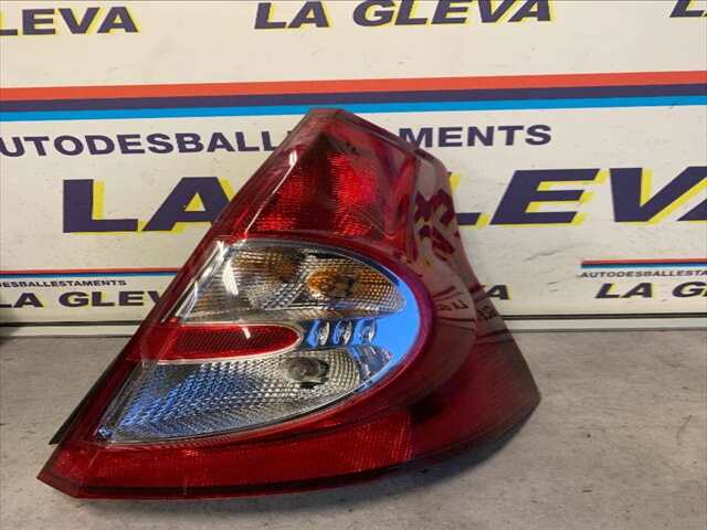 Piloto Trasero Derecho Dacia Sandero 1.5 DCI