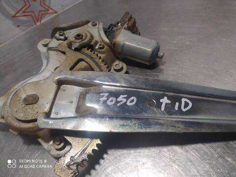 Elevalunas Manual Trasero Derecho Toyota Land Cruiser 3.0 D-4D GX 163CV 120KW
