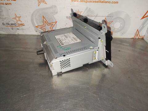 Foto 4ª: Sistema Audio Radio CD Renault Clio TECHNOFEEL 90CV 66KW [H4BB4] (2015)