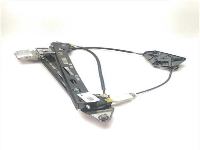 Foto 3ª: Elevalunas Eléctrico Delantero Derecho Volkswagen Passat 2.0 BLUETDI (2008)