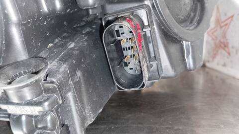 Foto 3ª: Faro Izquierdo Mercedes Clase A 140 A 200 177.087) 163CV 120KW (2018)