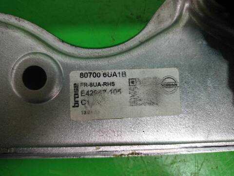 Foto 2ª: Elevalunas Eléctrico Delantero Derecho Nissan Qashqai 1.3 DIG-T 140CV [HR13DDT] (2013)