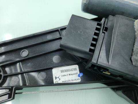Foto 3ª: Elevalunas Manual Trasero Izquierdo DS 7 PERFORMANCE LINE 180CV 132KW [5G06] (2020)