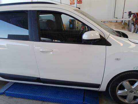 Foto 2ª: Puerta Delantera Derecha Dacia Lodgy LAUREATE 107CV 79KW [K9K E6] (2016)