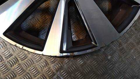 Foto 3ª: Juego LLantas Ford Puma TITANIUM 125CV 92KW [B7JB] (2021)